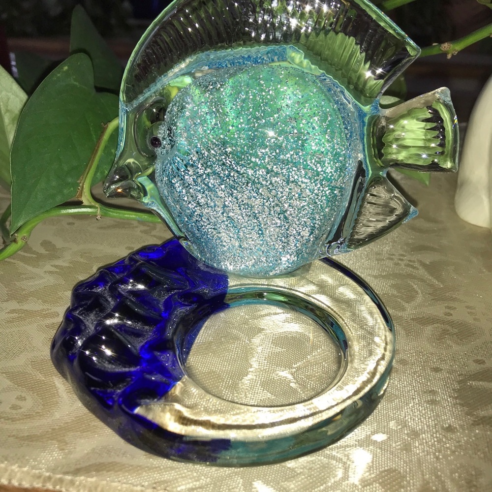 Really pretty Tropical Fish Art Glass Candle holder.